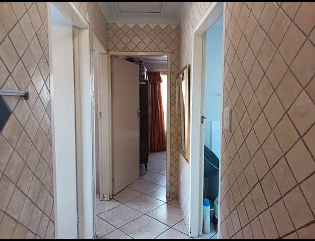 3 BEDROOM HOUSE FOR SALE IN CLAYVILLE